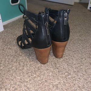 Black Strappy Heel